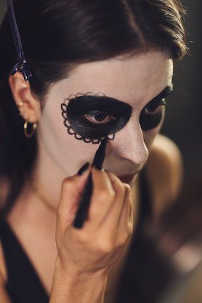 Maquillaje Halloween para niñas paso a paso ✓