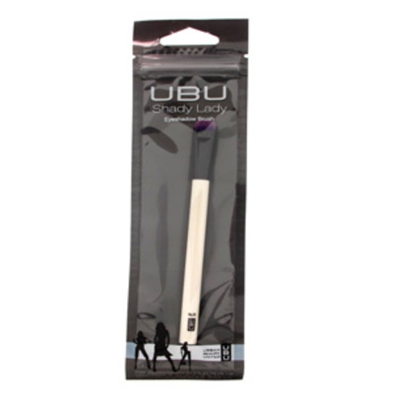 Shady Lady Pincel De Sombra De Ojos